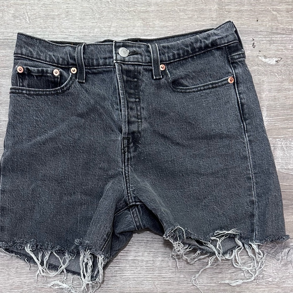 Levi’s Wedgie preloved , size :26